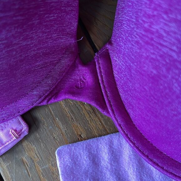 VS Uplift Semi Demi Padded Pink Bra - Picture 7 of 9